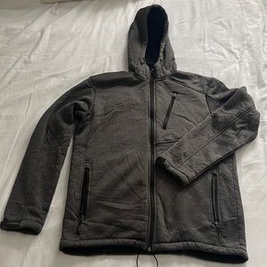 Fleece lined hoodie with pockets